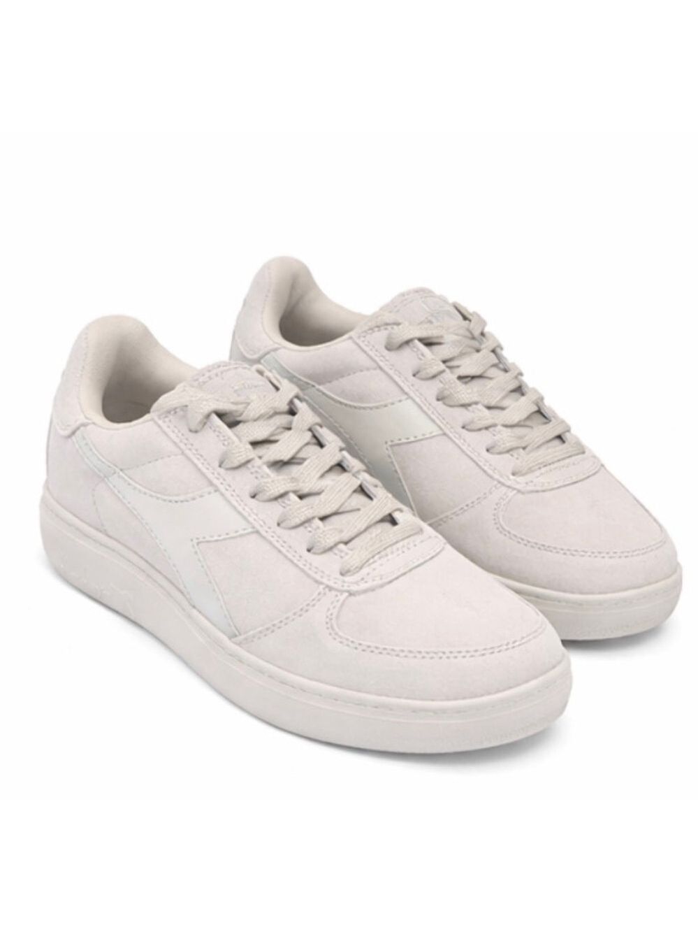 New Women's Diadora Sneakers Size 8 White Silver